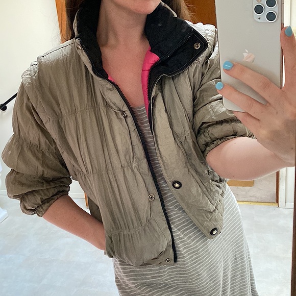 Pacific Trail • Silver 90s Kids Puffer with Removable Sleeves - Picture 3 of 12